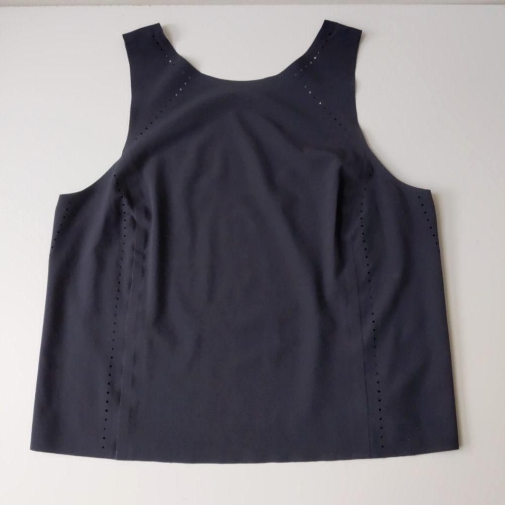 Athleta Terra Crop Tank Top Black Women's XS